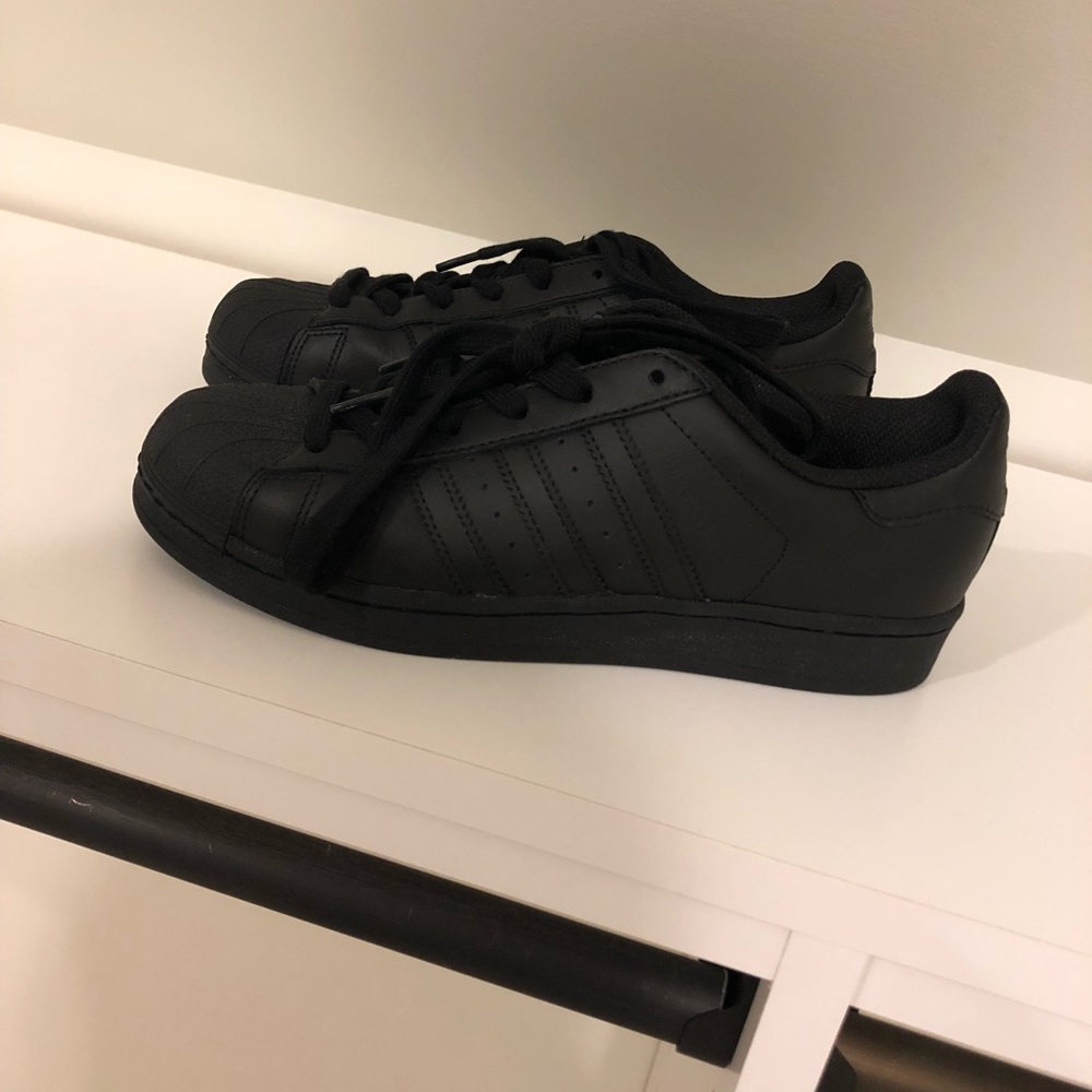 Adidas Original Sneakers